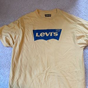 Men’s L Levi’s T shirt